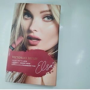 Victoria's Secret Elsa Lip Kit lipstick Christmas